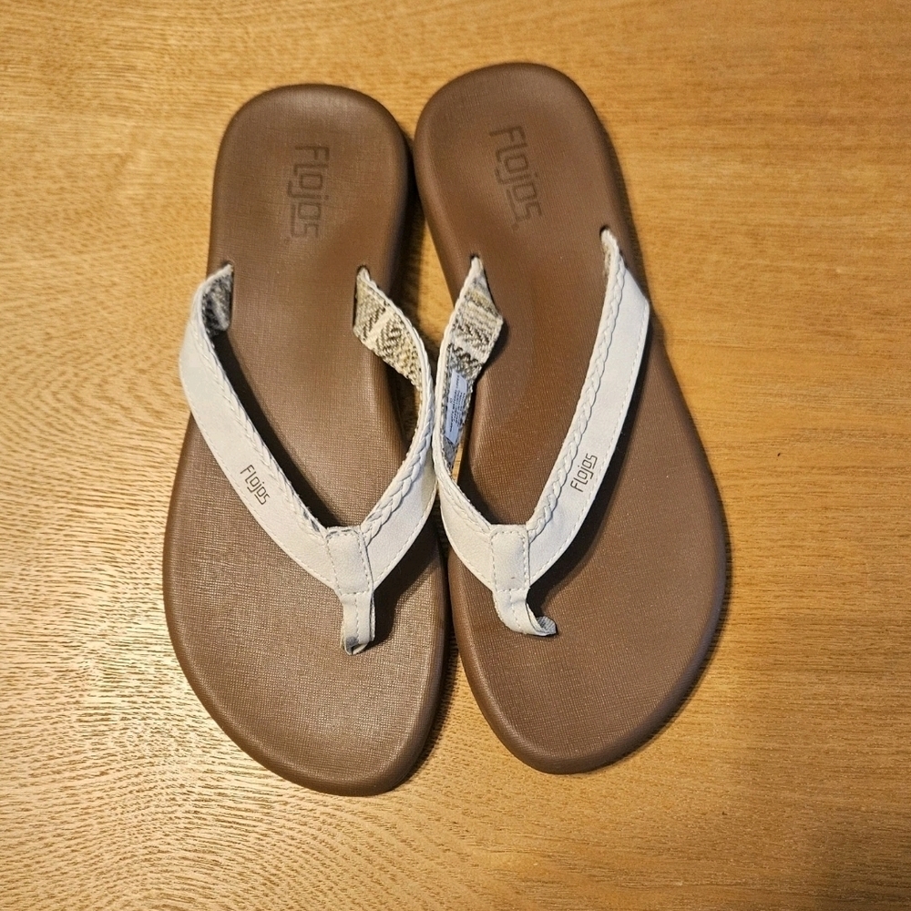 Flojos White and Brown Flip Flops